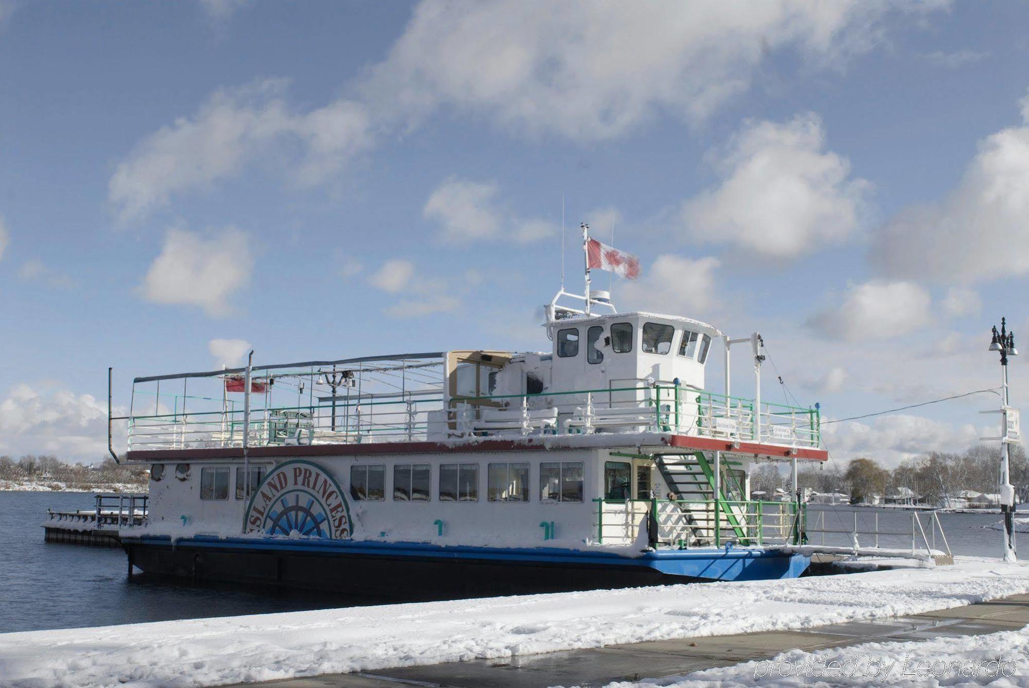 The Champlain Waterfront Hotel Ascend Hotel Collection Orillia Dış mekan fotoğraf